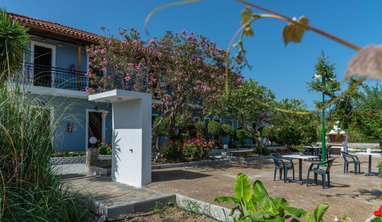 Nicole Aparthotel