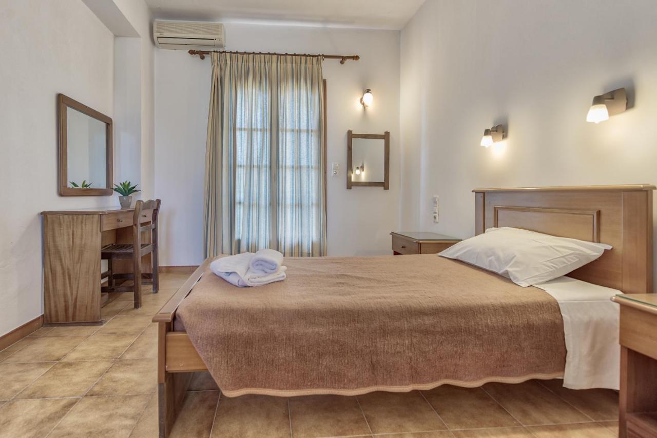 Nicole Aparthotel